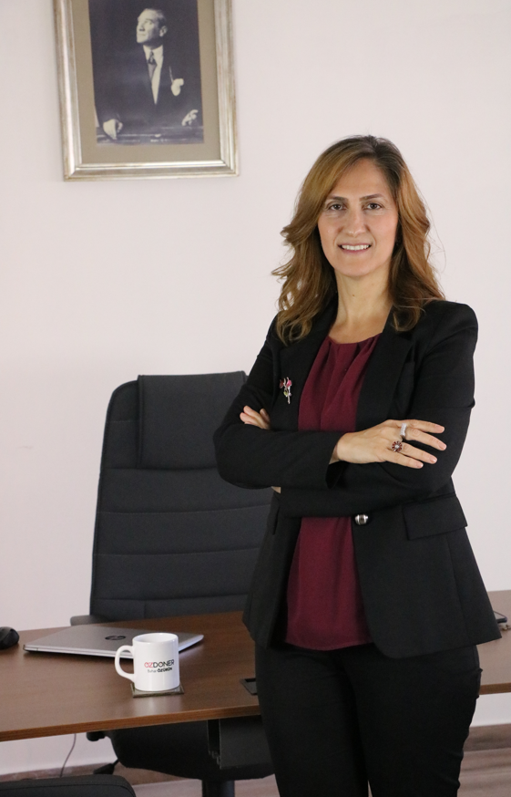 DÖNER SEKTÖRÜNÜN ‘ABLA’SI OLMAYI KABULLENDİM…