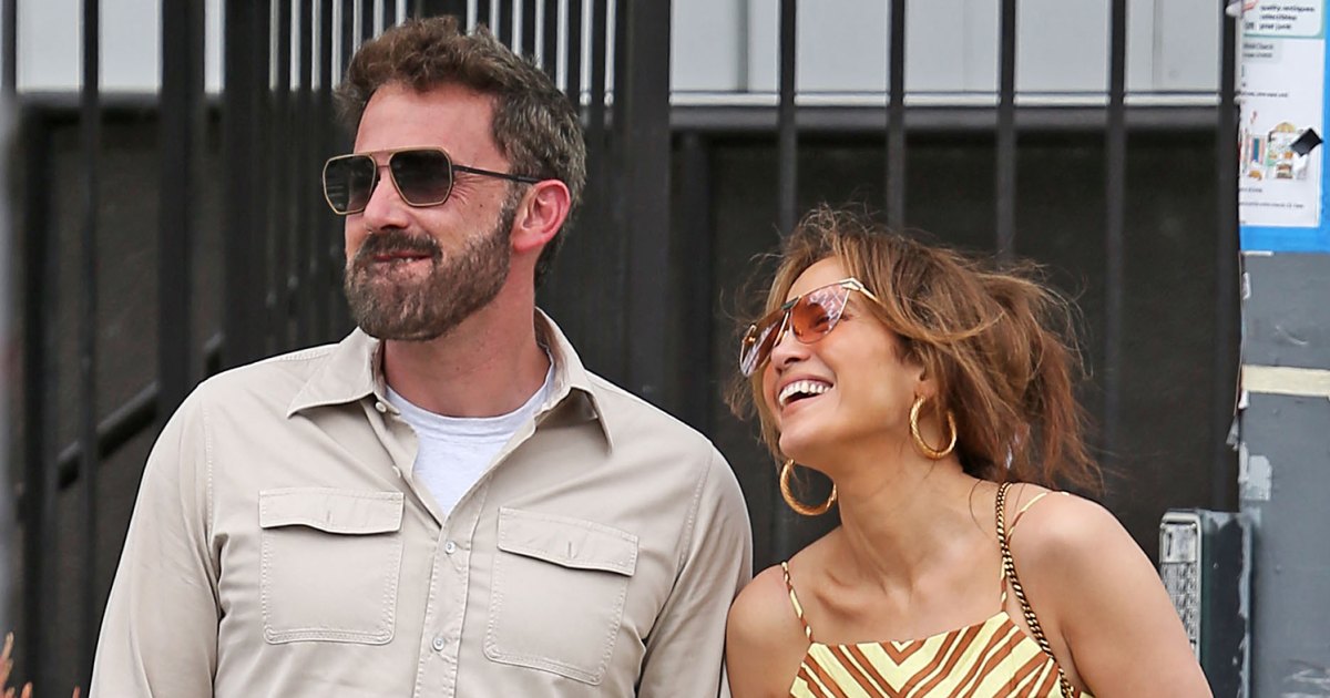 Jennifer Lopez, Ben Affleck LA Alışveriş Tarihinde Öpücük: Resim
