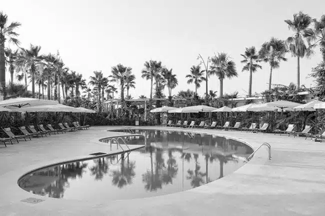 Alaçatı’da Lüks ve Huzurun Buluştuğu Tatil Deneyimi